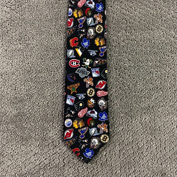 Vintage 90s NHL Team Logos Necktie Tie Hockey Bruins Maple Leafs Oilers Flames - Picture 2 of 6